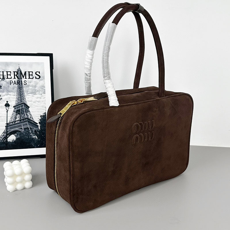 N品 MiuMiu ミュウミュウ レザー ボー バッグ 5BB117_2CRW_F0NBL_V_MON ブラウン ゴールド金具 激安優良店 - 画像 (9)