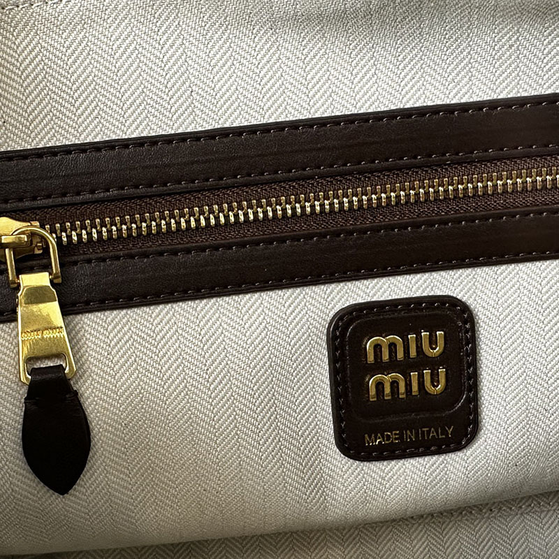 N品 MiuMiu ミュウミュウ レザー ボー バッグ 5BB117_2CRW_F0NBL_V_MON ブラウン ゴールド金具 激安優良店 - 画像 (4)
