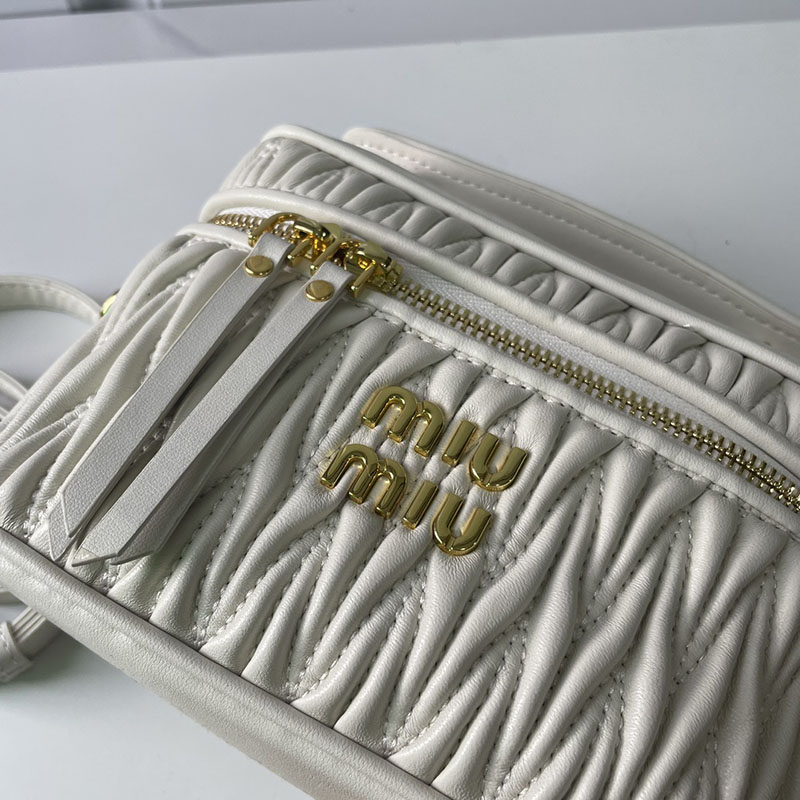 N品 MiuMiu ミュウミュウ マテラッセレザー ショルダーバッグ 5BH226_N88_F0009_V_OOO ホワイト ゴールド金具 激安優良店 - 画像 (6)