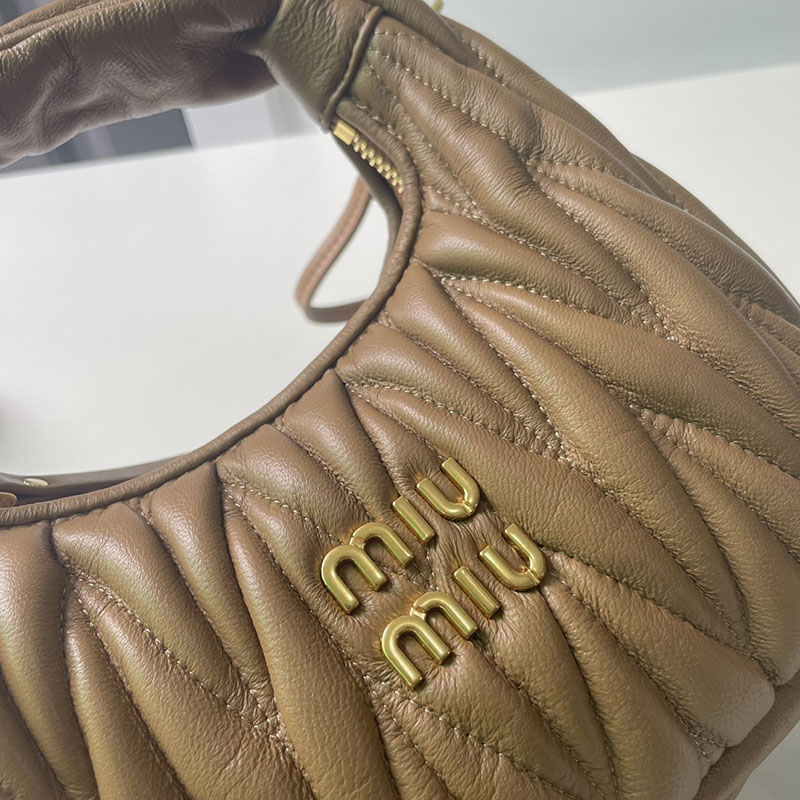 N品 MiuMiu ミュウミュウ ワンダー マテラッセレザー ホーボーバッグ 5BC153_N88_F0316_V_OOO ブラウン ゴールド金具 激安優良店 - 画像 (5)