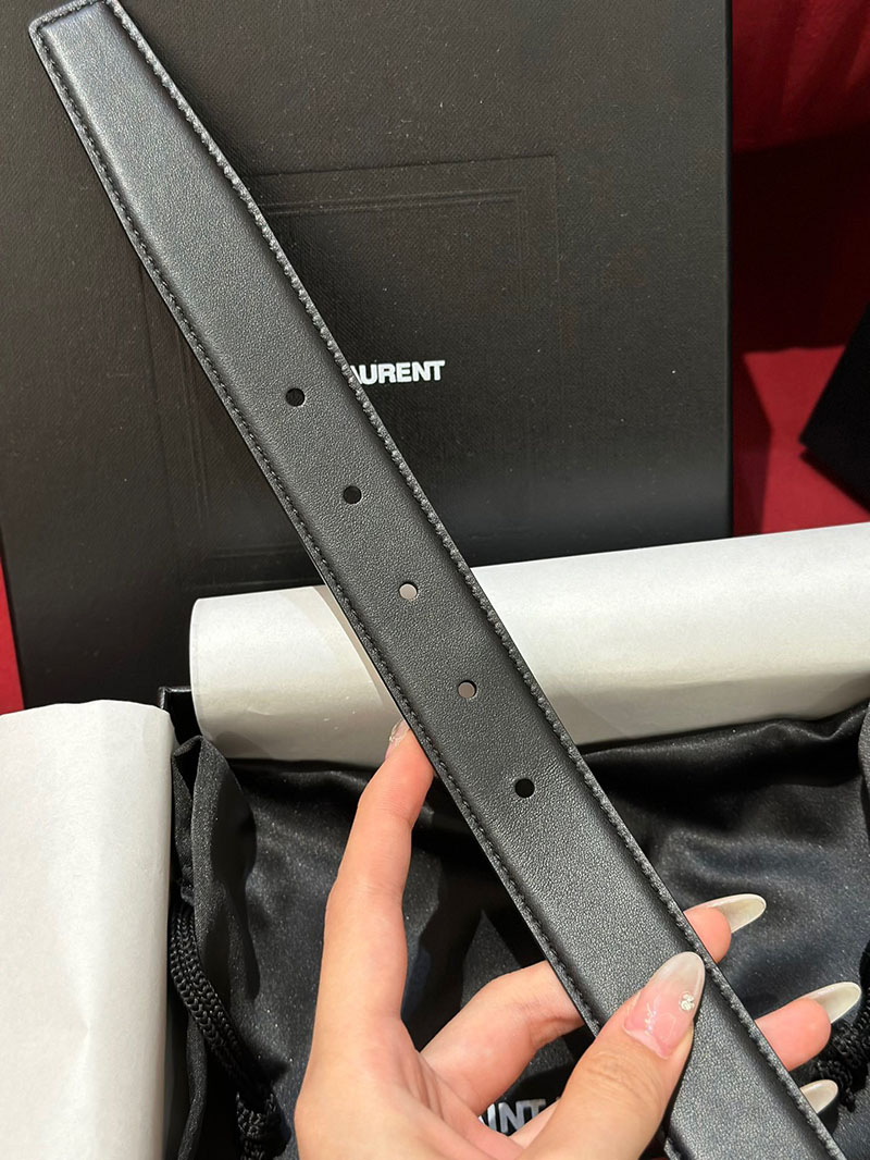 最高級サンローランスーパーコピー サンローランベルトコピー LA 66 バックルベルト ブラック 732556AAB251000 カーフスキンレザー ゴールド金具 - 画像 (3)