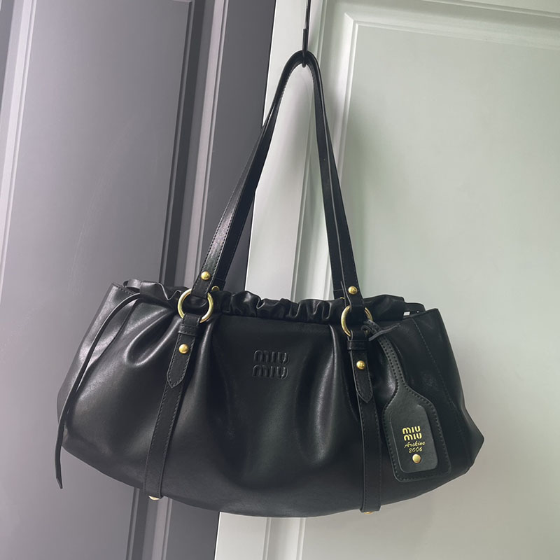 N品 MiuMiu ミュウミュウ ジョワ ナッパレザー バッグ 5BG289_2CSW_F0002_V_MOO ブラック ゴールド金具 激安優良店 - 画像 (9)