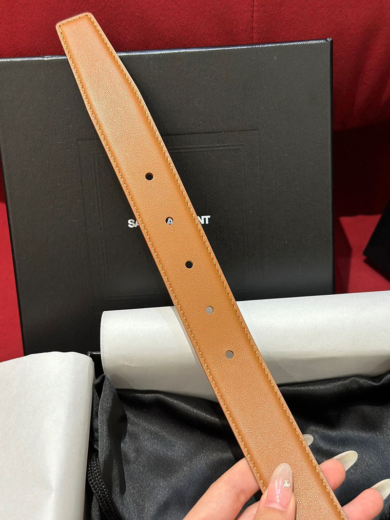 最高級サンローランスーパーコピー サンローランベルトコピー LA 66 バックルベルト コルク 732556AAB257621 カーフスキンレザー ゴールド金具 - 画像 (3)