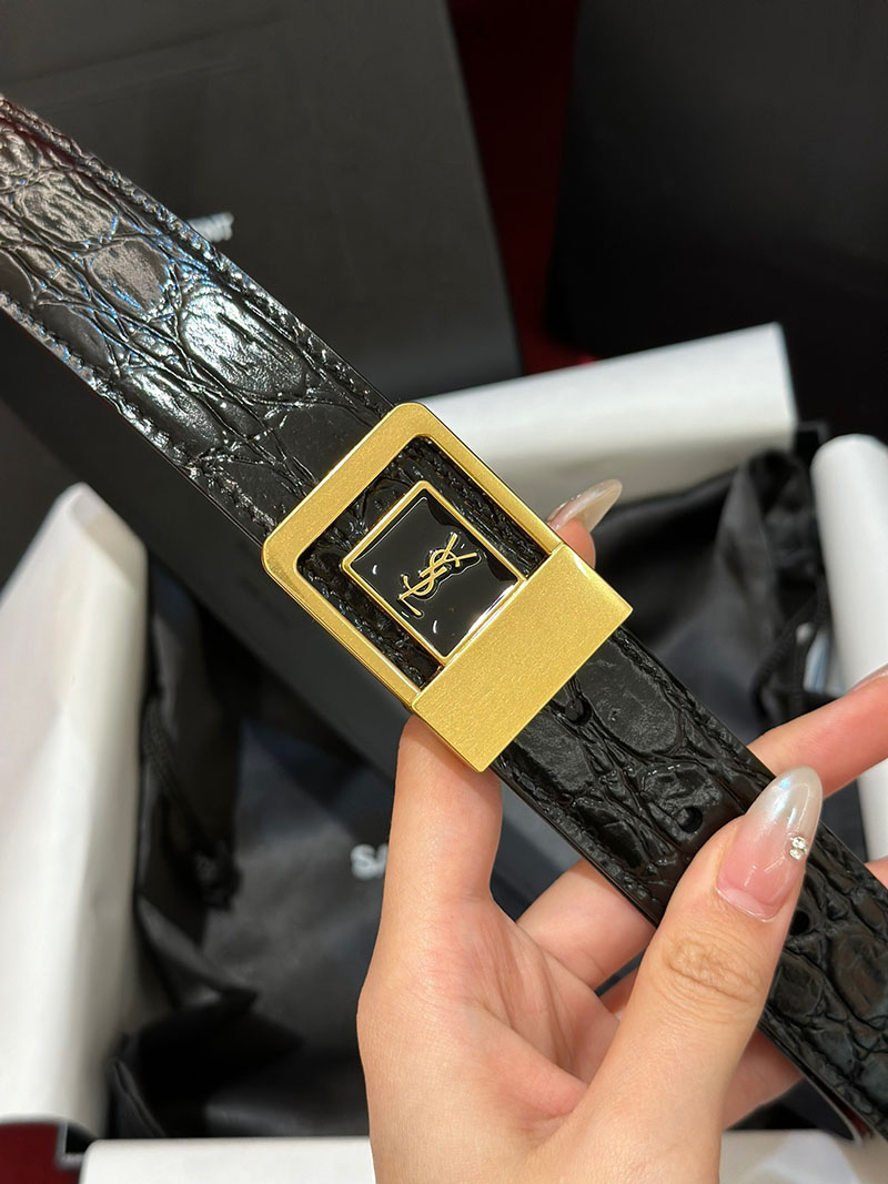 最高級サンローランスーパーコピー サンローランベルトコピーフィーメイルバックル ベルト ブラック 7325561ZQ8J1000 カーフスキンレザー ゴールド金具 - 画像 (4)