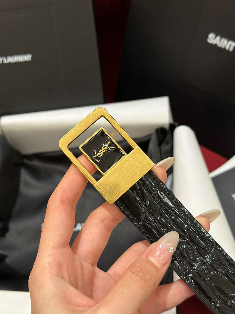 最高級サンローランスーパーコピー サンローランベルトコピーフィーメイルバックル ベルト ブラック 7325561ZQ8J1000 カーフスキンレザー ゴールド金具 - 画像 (2)