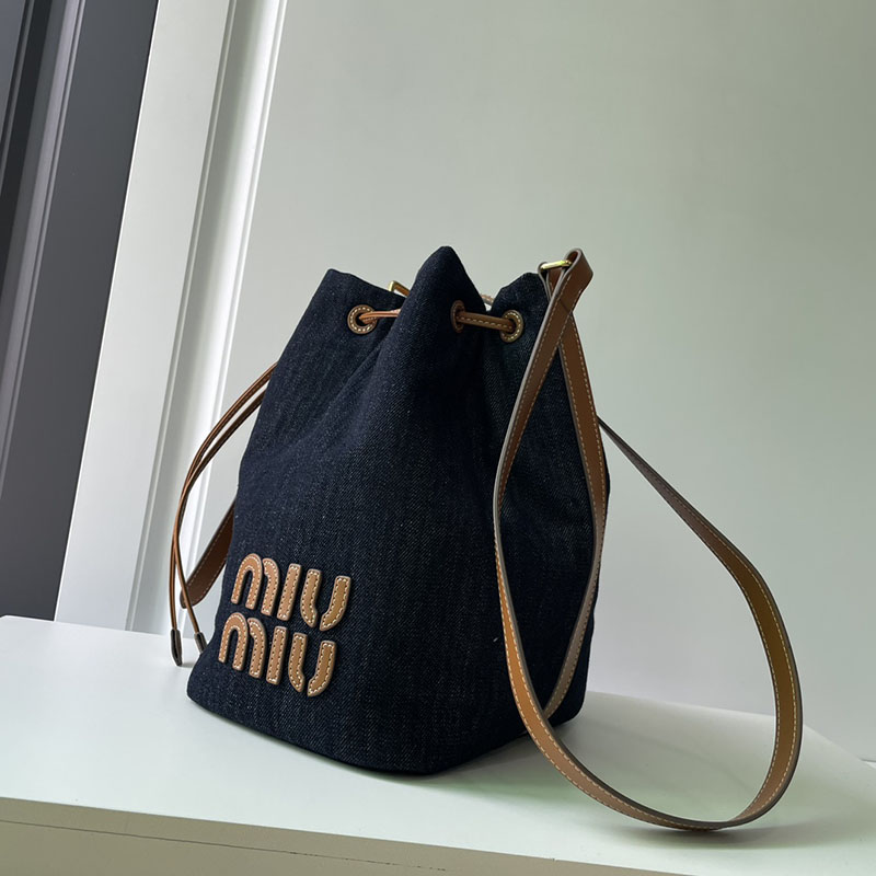 N品 MiuMiu ミュウミュウ デニムxレザー バケットバッグ 5BE089_2CRR_F0S30_V_OLO ブルー/ブラウン ゴールド金具 激安優良店 - 画像 (9)