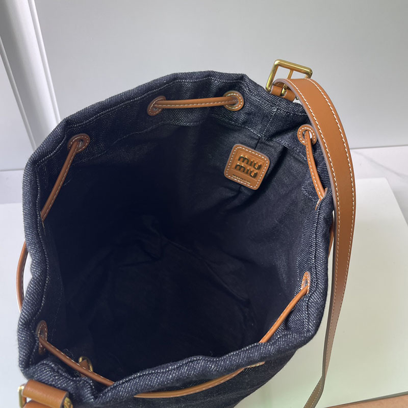 N品 MiuMiu ミュウミュウ デニムxレザー バケットバッグ 5BE089_2CRR_F0S30_V_OLO ブルー/ブラウン ゴールド金具 激安優良店 - 画像 (3)
