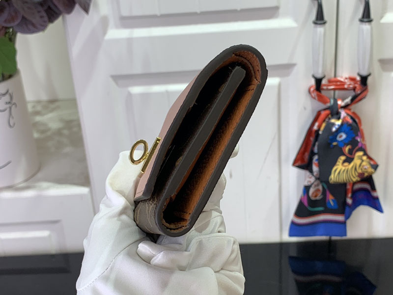 ルイヴィトン 財布 2025 新作 ポルトフォイユ・ヴィクトリーヌ グレージュ M82398 カーフレザー 三つ折り財布 レディース 人気 - 画像 (9)