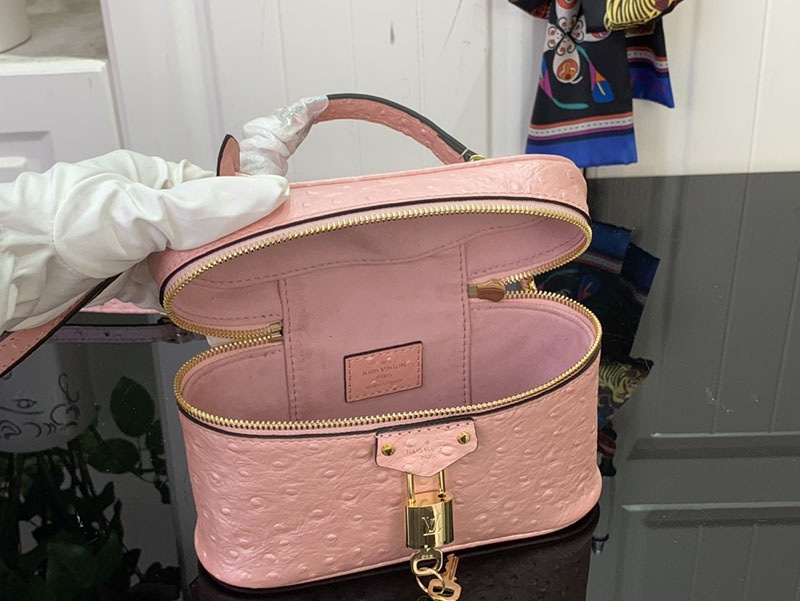 ルイヴィトン ポーチ 新作 Vanity Chain Pouch ピンク N85820 Ostrich leather ゴールド金具 ミニバッグ 人気 - 画像 (3)
