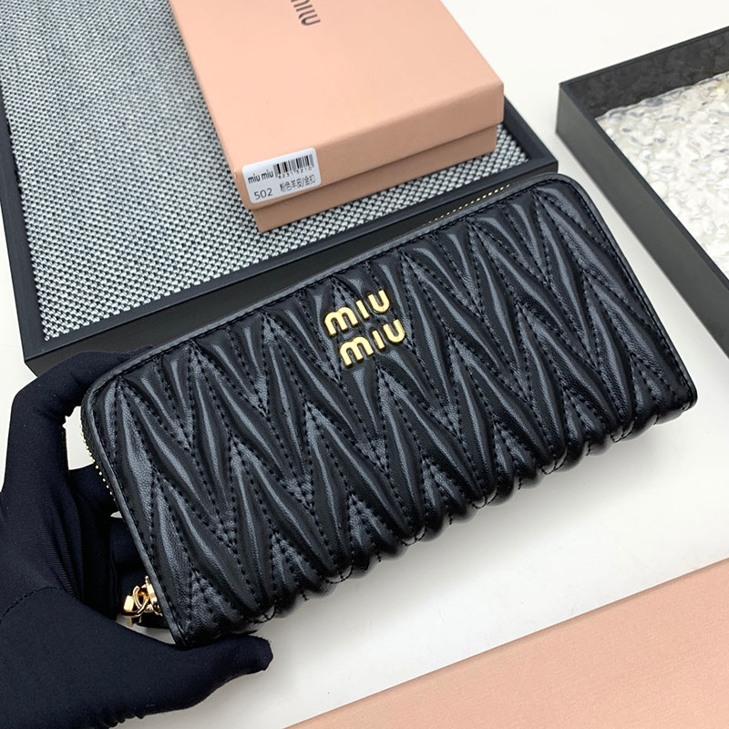 最高級MiuMiuスーパーコピー ミュウミュウ財布コピー マテラッセレザー ジップアラウンド長財布 ブラック 5ML506_2FPP_F0002 レディース 人気 - 画像 (9)