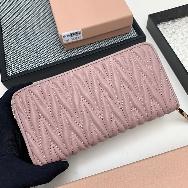 最高級MiuMiuスーパーコピー ミュウミュウ財布コピー マテラッセレザー ジップアラウンド長財布 ピンク 5ML506_2FPP_F0E18 レディース 人気 - 画像 (8)
