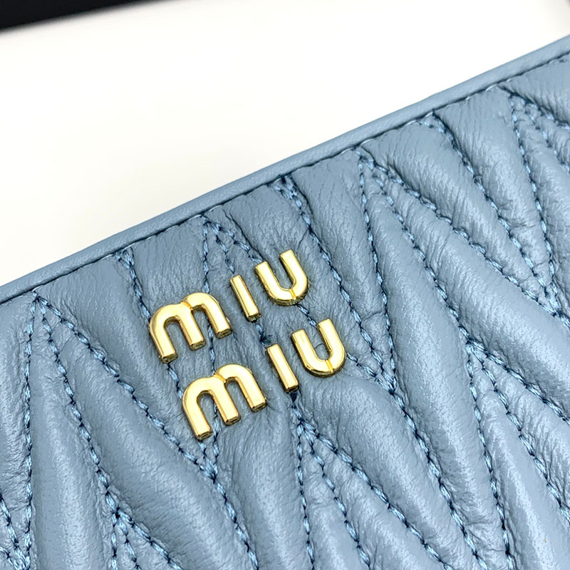 最高級MiuMiuスーパーコピー ミュウミュウ財布コピー マテラッセレザー ジップアラウンド長財布 ライトブルー 5ML506_2FPP_F0637 レディース 人気 - 画像 (5)