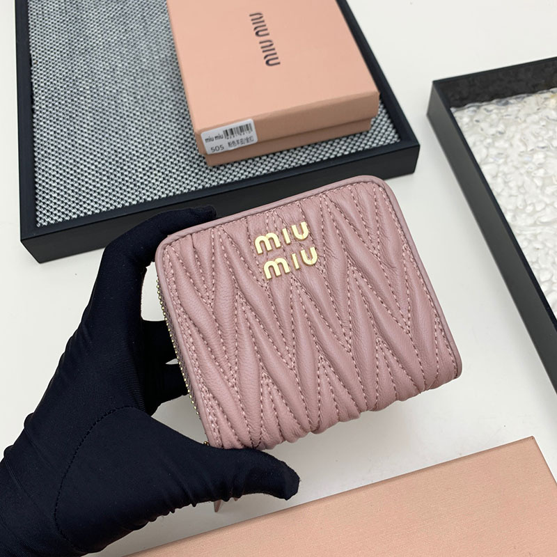 最高級MiuMiuスーパーコピー ミュウミュウ財布コピー マテラッセレザー 財布 ピンク 5ML522_2FPP_F0E18 ミニ財布 人気 - 画像 (9)