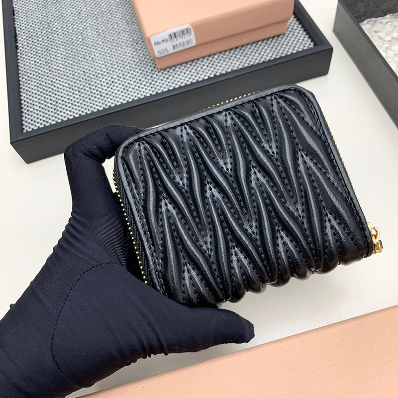 最高級MiuMiuスーパーコピー ミュウミュウ財布コピー マテラッセレザー 財布 ブラック 5ML522_2FPP_F0002 ミニ財布 人気 - 画像 (8)