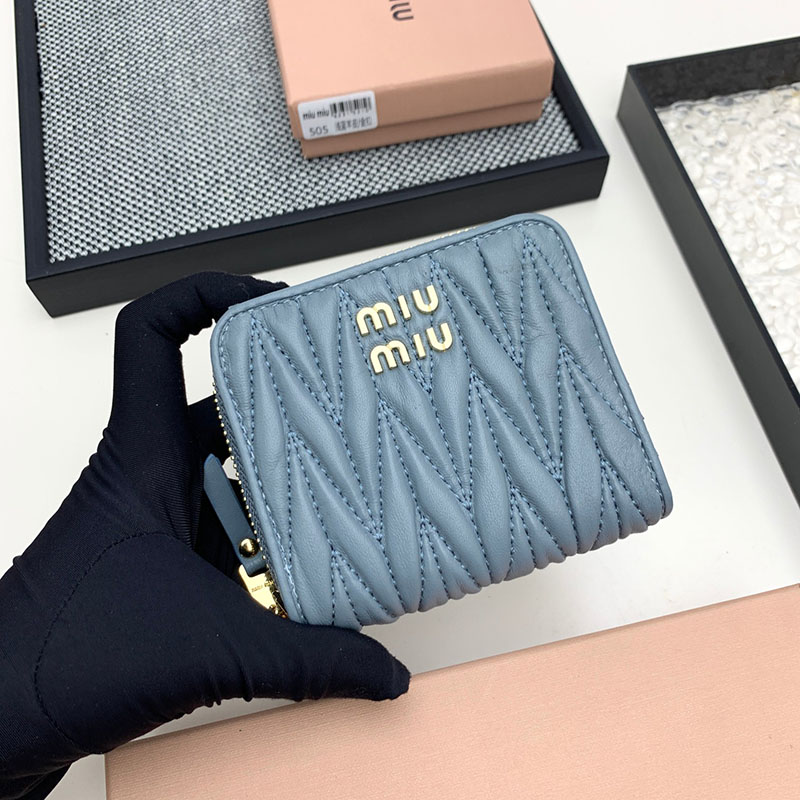 最高級MiuMiuスーパーコピー ミュウミュウ財布コピー マテラッセレザー 財布 ライトブルー 5ML522_2FPP_F0637 ミニ財布 人気 - 画像 (9)