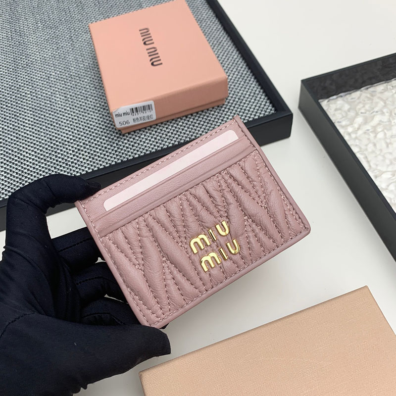 最高級MiuMiuスーパーコピー ミュウミュウカードケースコピー マテラッセレザー カードケース ピンク 5MC076_2FPP_F0E18 レディース 人気 - 画像 (9)