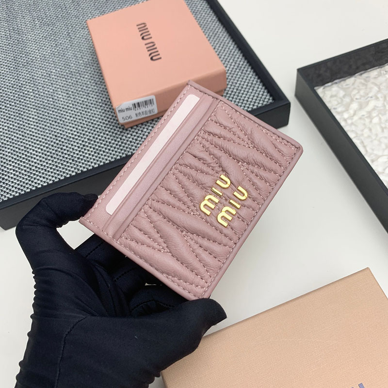 最高級MiuMiuスーパーコピー ミュウミュウカードケースコピー マテラッセレザー カードケース ピンク 5MC076_2FPP_F0E18 レディース 人気 - 画像 (8)