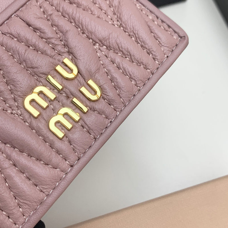 最高級MiuMiuスーパーコピー ミュウミュウカードケースコピー マテラッセレザー カードケース ピンク 5MC076_2FPP_F0E18 レディース 人気 - 画像 (5)