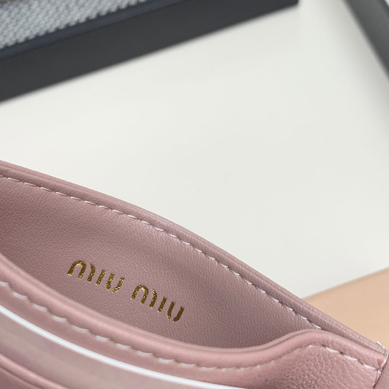 最高級MiuMiuスーパーコピー ミュウミュウカードケースコピー マテラッセレザー カードケース ピンク 5MC076_2FPP_F0E18 レディース 人気 - 画像 (3)