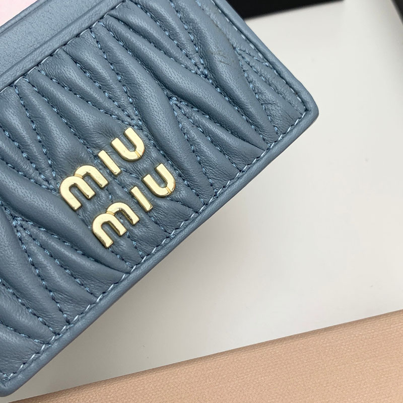 最高級MiuMiuスーパーコピー ミュウミュウカードケースコピー マテラッセレザー カードケース ライトブルー 5MC076_2FPP_F0637 レディース 人気 - 画像 (6)