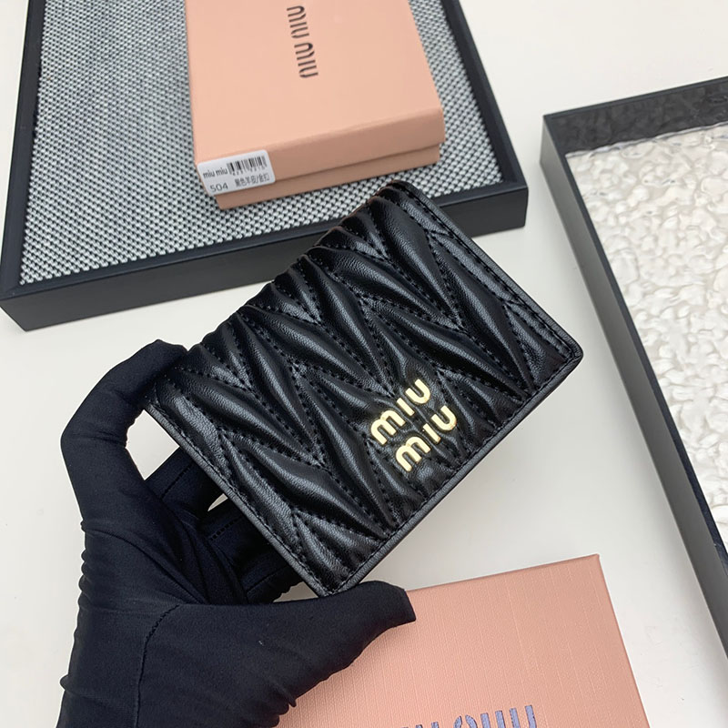 最高級MiuMiuスーパーコピー ミュウミュウ財布コピー マテラッセレザー 折り財布 ブラック 5MV204_2FPP_F0002 二つ折り財布 人気 - 画像 (9)