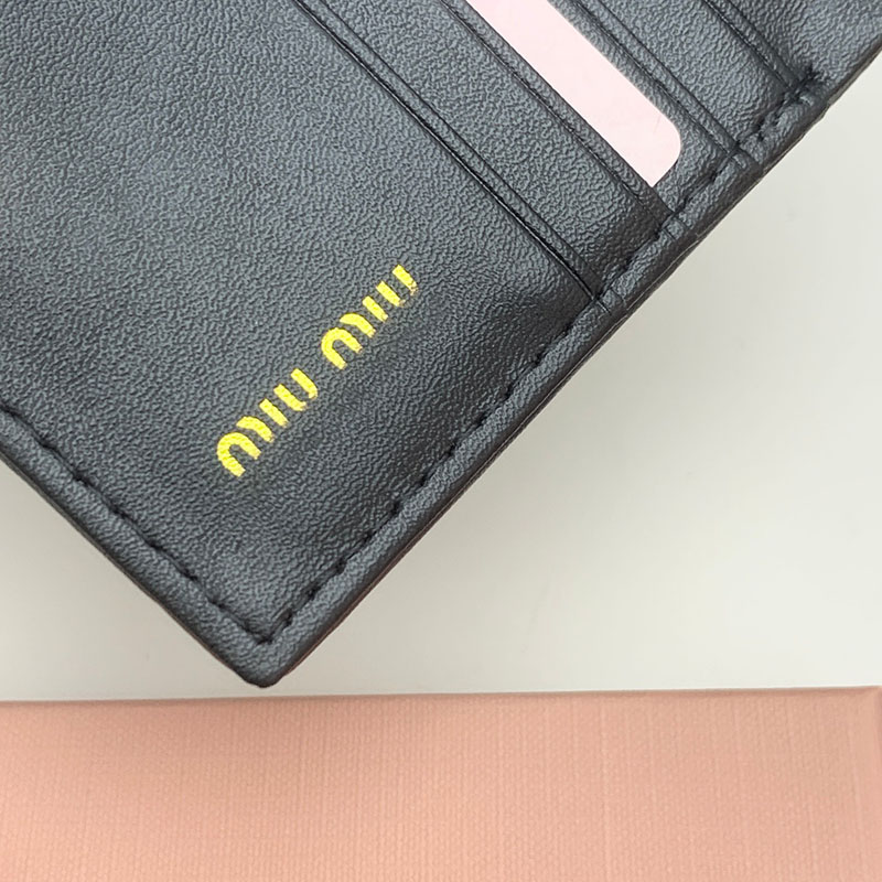 最高級MiuMiuスーパーコピー ミュウミュウ財布コピー マテラッセレザー 折り財布 ブラック 5MV204_2FPP_F0002 二つ折り財布 人気 - 画像 (3)