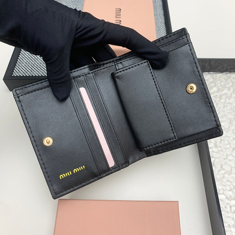 最高級MiuMiuスーパーコピー ミュウミュウ財布コピー マテラッセレザー 折り財布 ブラック 5MV204_2FPP_F0002 二つ折り財布 人気 - 画像 (2)