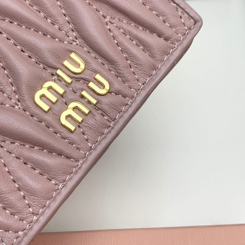 最高級MiuMiuスーパーコピー ミュウミュウ財布コピー マテラッセレザー 折り財布 ピンク 5MV204_2FPP_F0E18 二つ折り財布 人気 - 画像 (5)