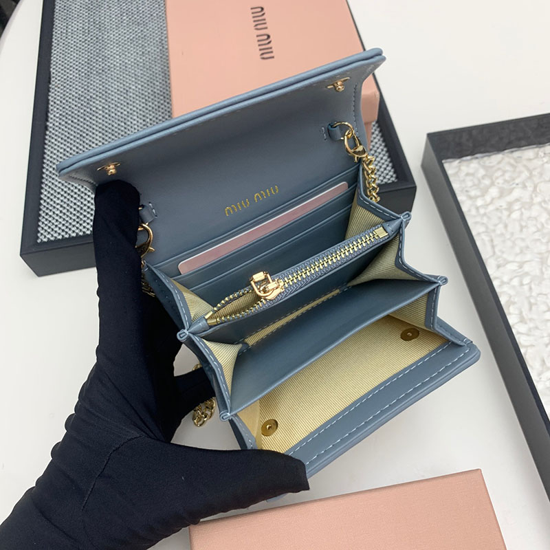 最高級MiuMiuスーパーコピー ミュウミュウ財布コピー ウォレットバッグ チェーン ショルダー財布 ライトブルー 5MT013_N88_F0637 レディース 人気 - 画像 (3)