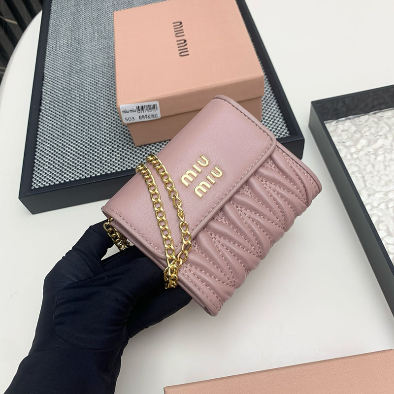 最高級MiuMiuスーパーコピー ミュウミュウ財布コピー ウォレットバッグ チェーン ショルダー財布 ピンク 5MT013_N88_F0E18 レディース 人気 - 画像 (8)