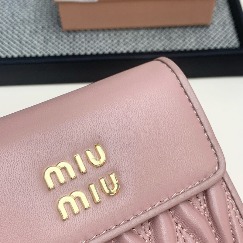 最高級MiuMiuスーパーコピー ミュウミュウ財布コピー ウォレットバッグ チェーン ショルダー財布 ピンク 5MT013_N88_F0E18 レディース 人気 - 画像 (4)