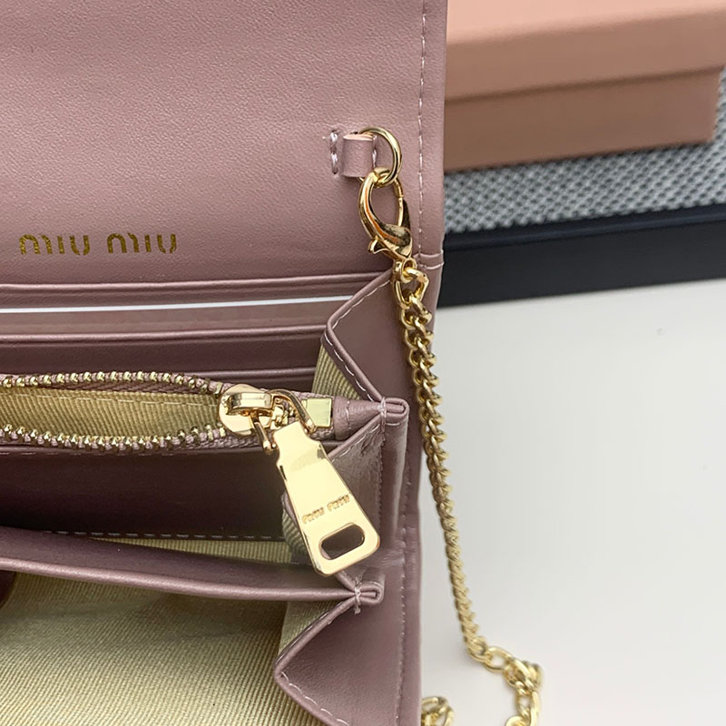 最高級MiuMiuスーパーコピー ミュウミュウ財布コピー ウォレットバッグ チェーン ショルダー財布 ピンク 5MT013_N88_F0E18 レディース 人気 - 画像 (2)