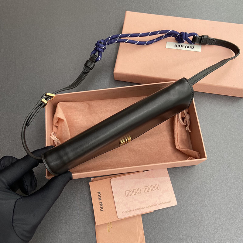 最高級MiuMiuスーパーコピー ミュウミュウ財布コピー ショルダーストラップ付 レザー 財布 ブラック/ネイビー 5MT025_2CRT_F0G52 レディース - 画像 (8)