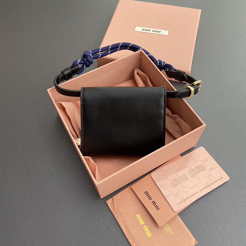 最高級MiuMiuスーパーコピー ミュウミュウ財布コピー ショルダー財布 ブラック/ネイビー 5MT024_ACRT_F0G52 レディース - 画像 (9)
