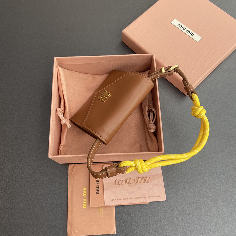 最高級MiuMiuスーパーコピー ミュウミュウ財布コピー ショルダー財布 ブラウン/イエロー 5MT024_ACRT_F0316 レディース - 画像 (8)