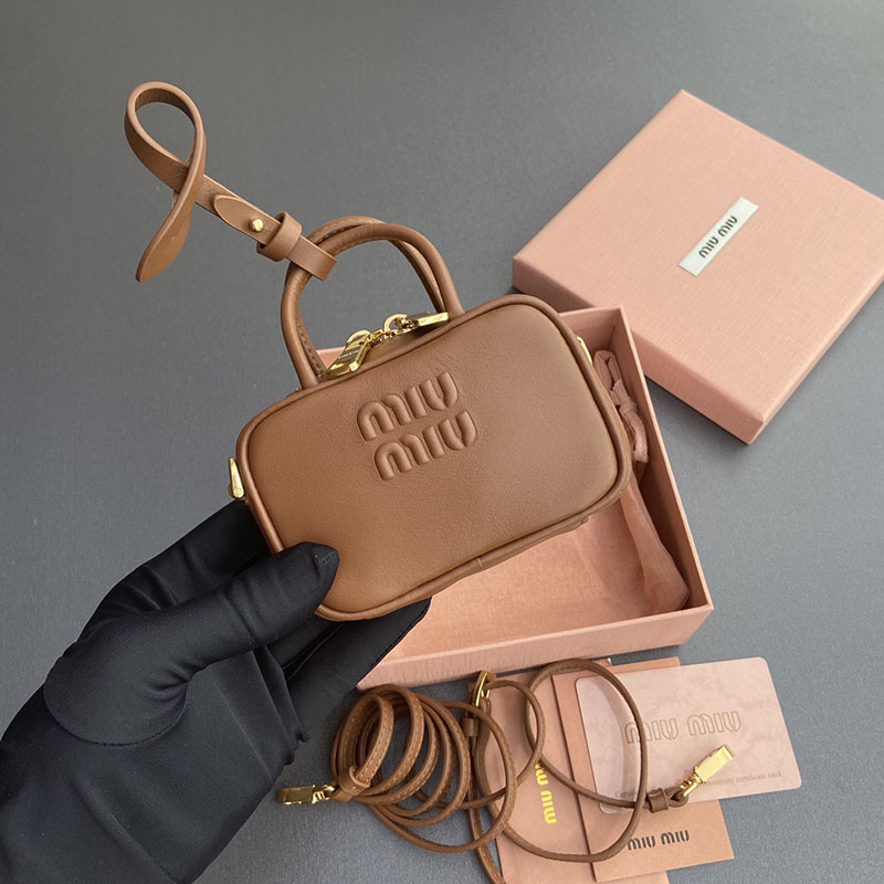 最高級MiuMiuスーパーコピー ミュウミュウバッグコピー レザー マイクロバッグ コニャック 5NR036_2F8W_F0046 レザー ゴールド金具 - 画像 (5)