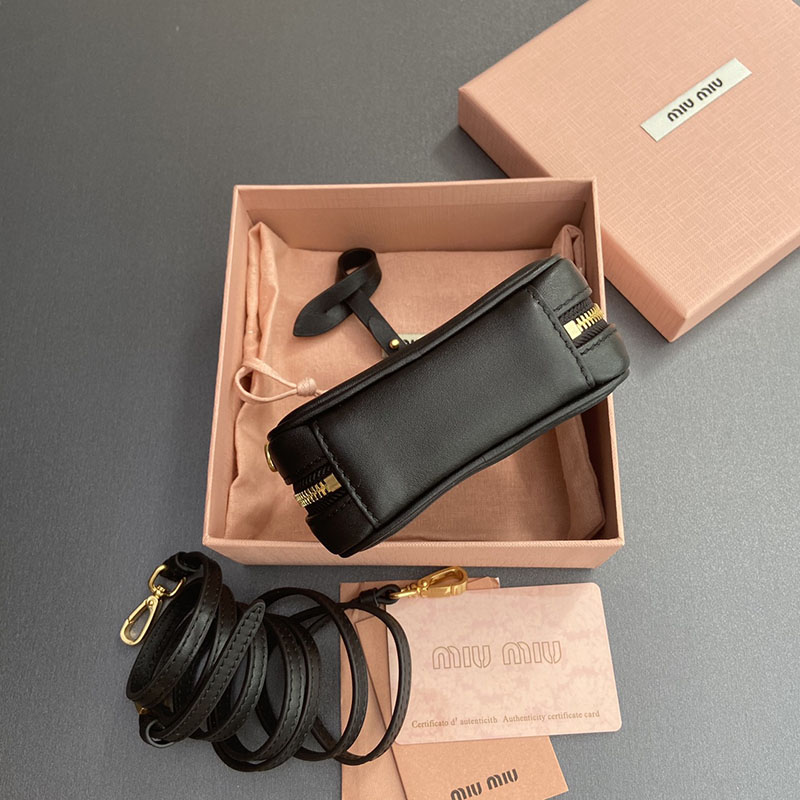 最高級MiuMiuスーパーコピー ミュウミュウバッグコピー レザー マイクロバッグ ブラック 5NR036_2F8W_F0002 レザー ゴールド金具 - 画像 (6)