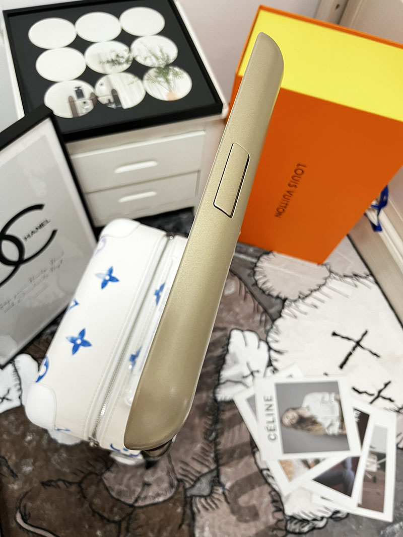 ルイヴィトン スーツケース/キャリーバッグ 新品 ホライゾン 55 バニラ モノグラム・リバース キャンバス シルバー金具 - 画像 (3)