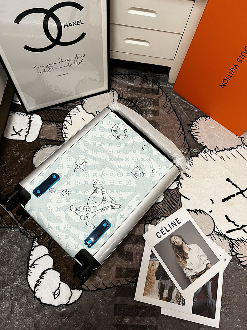ルイヴィトン スーツケース/キャリーバッグ 新品 ホライゾン 55 ベージュ モノグラム・ブリーチ キャンバス シルバー金具 - 画像 (7)