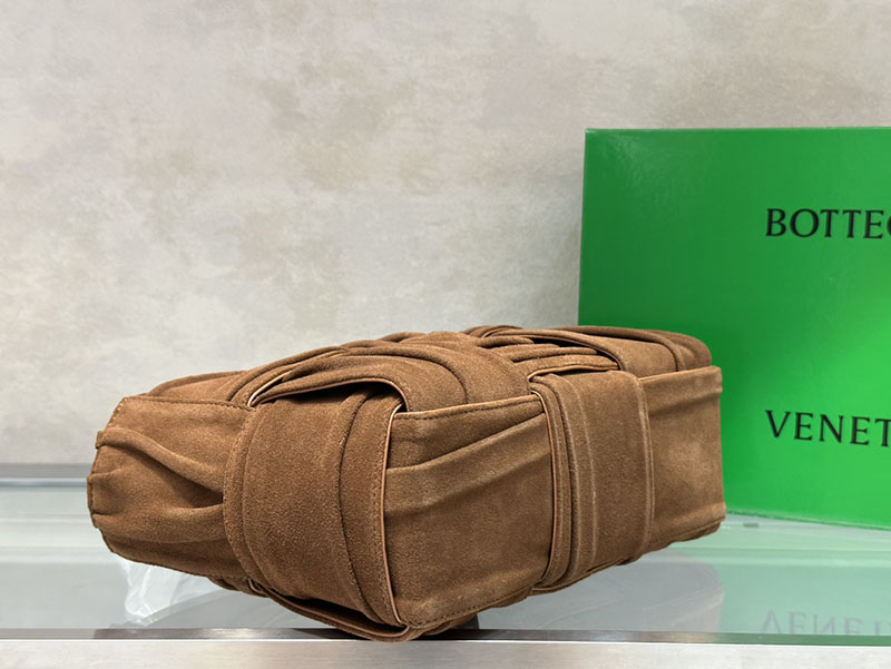 N品 Bottega Veneta ボッテガ・ヴェネタ ミニ アルコ トートバッグ 2024新作 キャラメル 729043VCQC29830 カーフスキン シルバー金具 激安優良店 - 画像 (6)