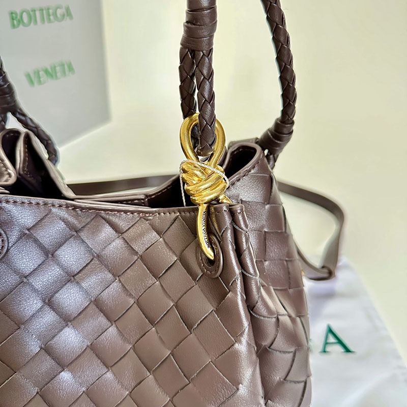 N品 Bottega Veneta ボッテガ・ヴェネタ スモール パラシュート フォンデンテ 796569VCPPT2190 ラムスキン ゴールド金具 激安優良店 - 画像 (3)