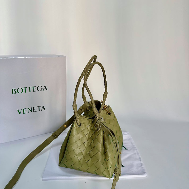 N品 Bottega Veneta ボッテガ・ヴェネタ スモール パラシュート トラバーチン 796569VCPPT2916 ラムスキン ゴールド金具 激安優良店 - 画像 (6)