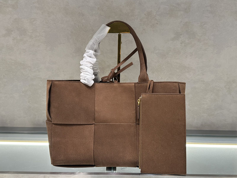 N品 Bottega Veneta ボッテガ・ヴェネタ ミディアム アルコ トートバッグ キャラメル 966975VCP119830 カーフスキンスキン ゴールド金具 激安優良店 - 画像 (6)