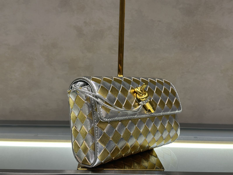 N品 Bottega Veneta ボッテガ・ヴェネタ Andiamo ショルダーバッグ ゴールドxシルバー 9905B1VCPP38888 ラムスキン、カーフ ゴールド金具 激安優良店 - 画像 (7)