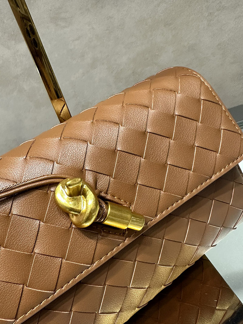 N品 Bottega Veneta ボッテガ・ヴェネタ Andiamo ショルダーバッグ キャラメル 9905B1VCPP39830 ラムスキン、カーフ ゴールド金具 激安優良店 - 画像 (6)