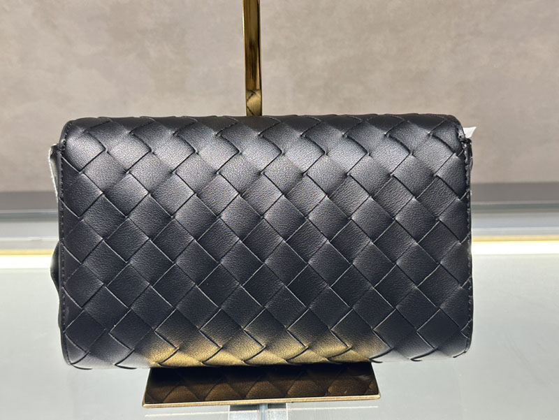 N品 Bottega Veneta ボッテガ・ヴェネタ Andiamo ショルダーバッグ スペース 9905B1VCPP38837 ラムスキン、カーフ ゴールド金具 激安優良店 - 画像 (4)