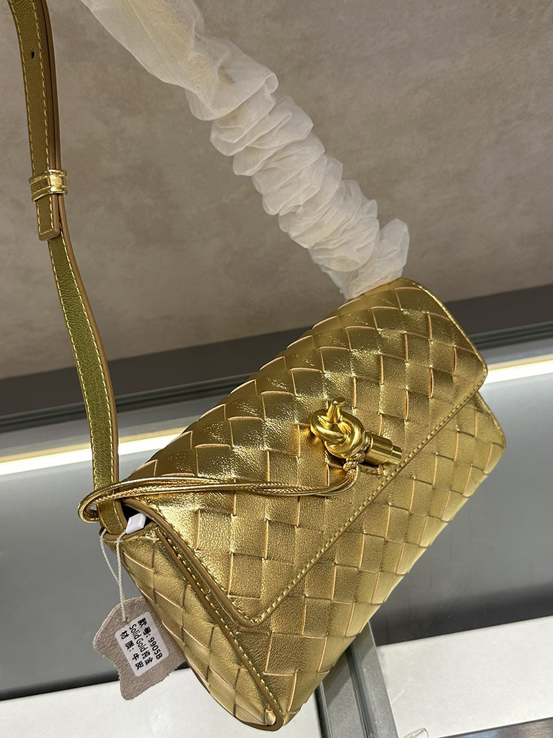 N品 Bottega Veneta ボッテガ・ヴェネタ Andiamo ショルダーバッグ ゴールド 9905B1VCPP38472 ラムスキン、カーフ ゴールド金具 激安優良店 - 画像 (6)