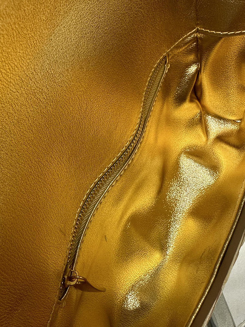 N品 Bottega Veneta ボッテガ・ヴェネタ Andiamo ショルダーバッグ ゴールド 9905B1VCPP38472 ラムスキン、カーフ ゴールド金具 激安優良店 - 画像 (2)