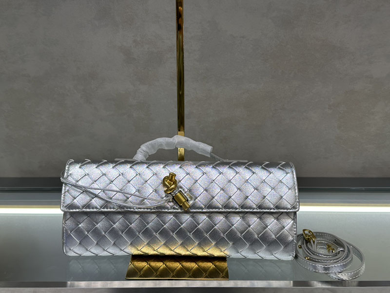 N品 Bottega Veneta ボッテガ・ヴェネタ アンディアーモ クラッチバッグ シルバー 741511VCPP38107 ラムスキン、カーフ ゴールド金具 激安優良店 - 画像 (7)