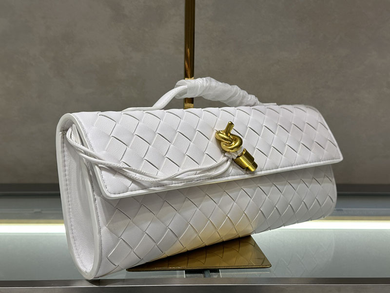 N品 Bottega Veneta ボッテガ・ヴェネタ アンディアーモ クラッチバッグ ホワイト 741511VCPP39009 ラムスキン、カーフ ゴールド金具 激安優良店 - 画像 (7)